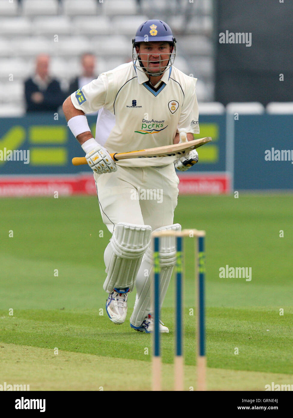 Stephen Stubbings di Derbs - Essex CCC vs Derbyshire CCC - LV County Cricket campionato a Ford County Ground, Chelmsford Essex - 15/04/09 Foto Stock