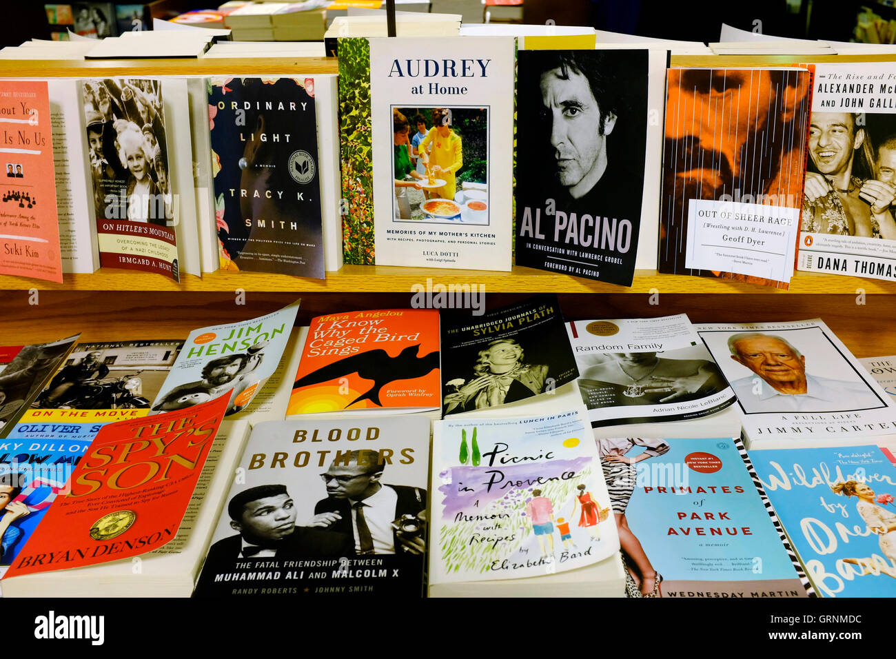 Libri sul display a Barnes & Noble librai in Union Square,New York City,USA Foto Stock