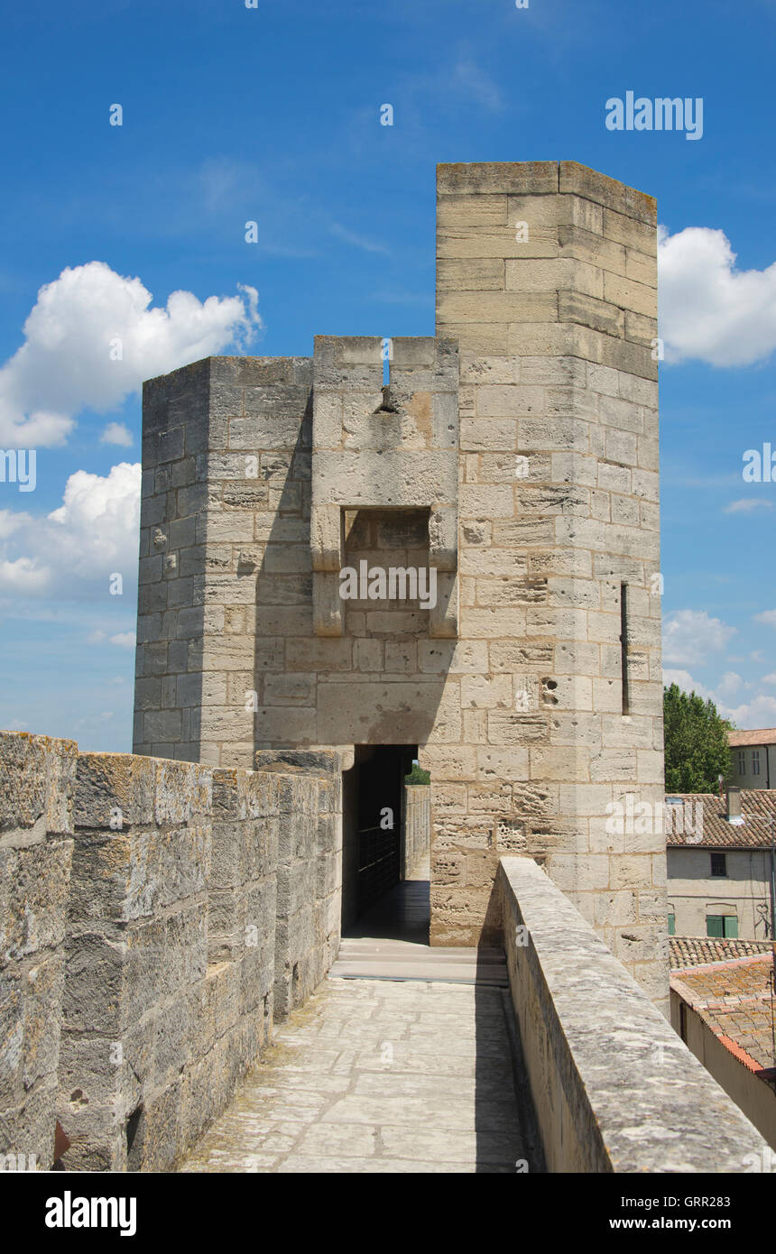 Antiche mura della città di Aigues-Mortes Languedoc-Roussillon Francia Foto Stock