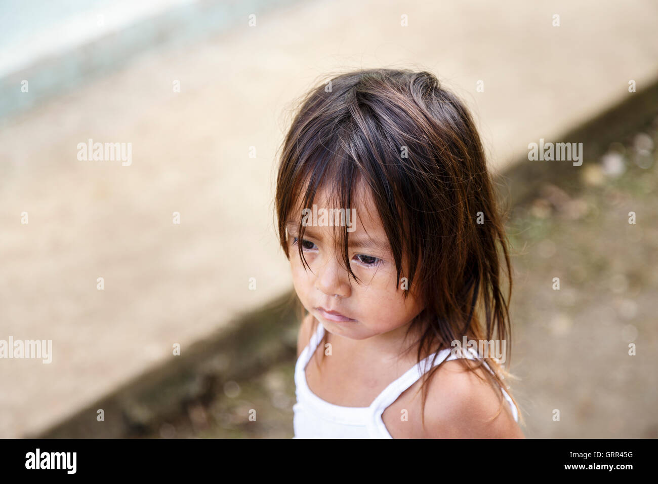 Risultati immagini per bambino indio di 4 anni oresso il fiume Araguari ?
