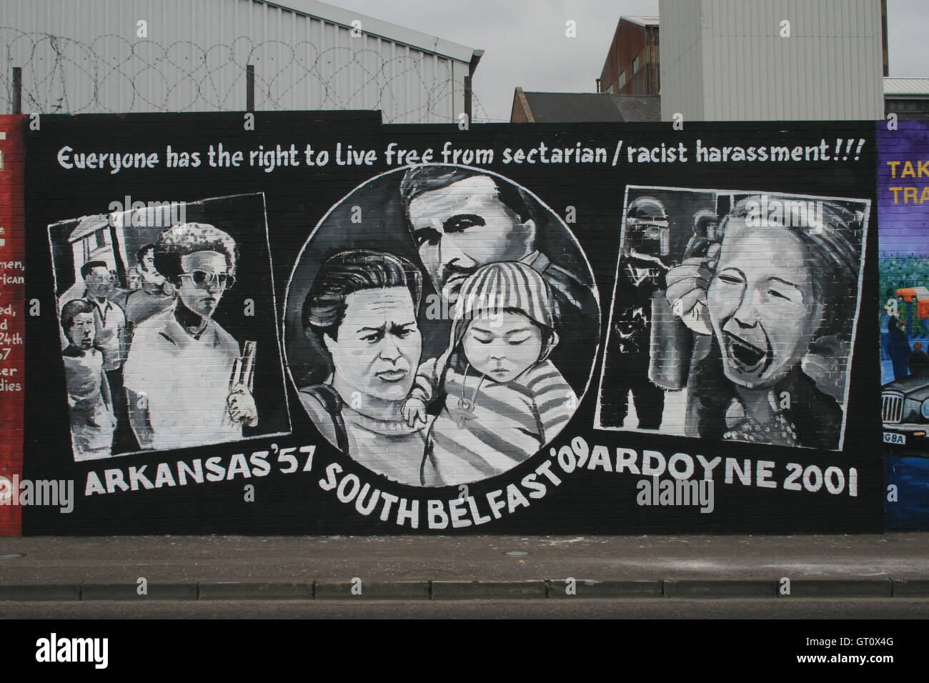 Politica sul murale Divis Street/Falls Road, Belfast, Irlanda del Nord, Regno Unito. Foto Stock