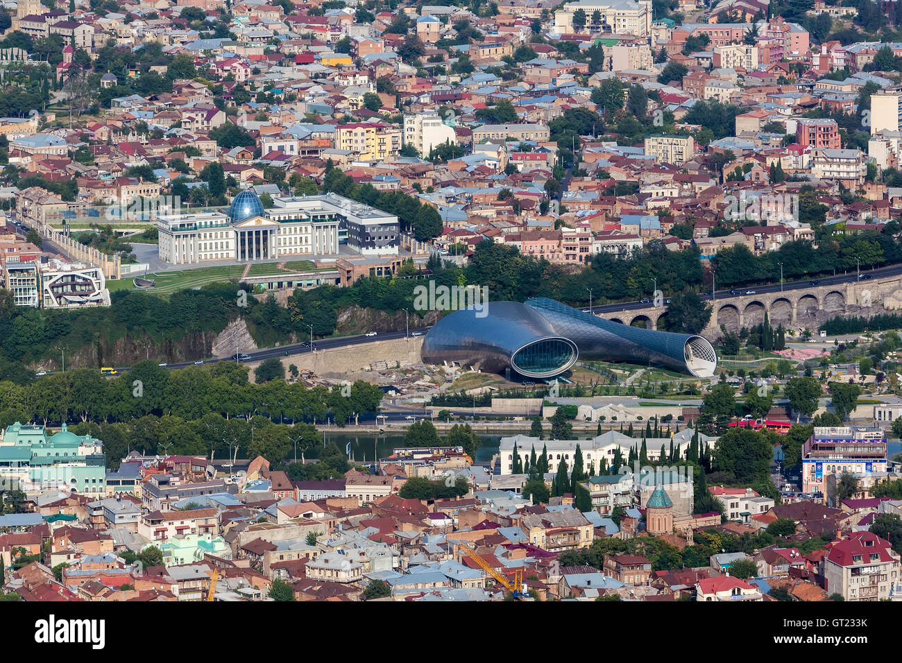 Vista aerea del centro di Tbilisi, capitale della Georgia Foto Stock