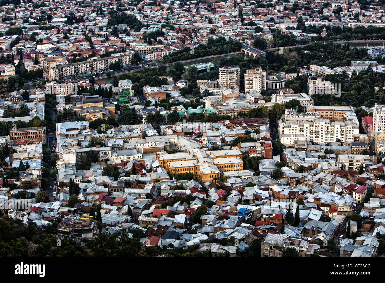 Vista aerea del centro di Tbilisi, capitale della Georgia Foto Stock