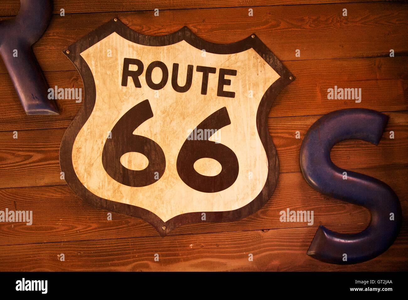 Vecchie e arrugginite Route 66 Segno Foto Stock