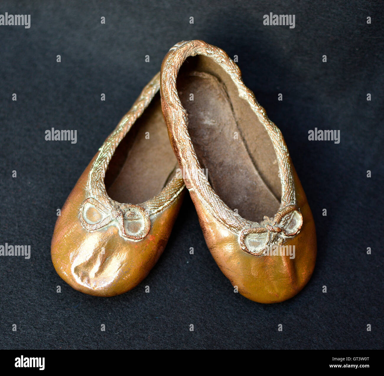 My first ballet shoes immagini e fotografie stock ad alta risoluzione -  Alamy