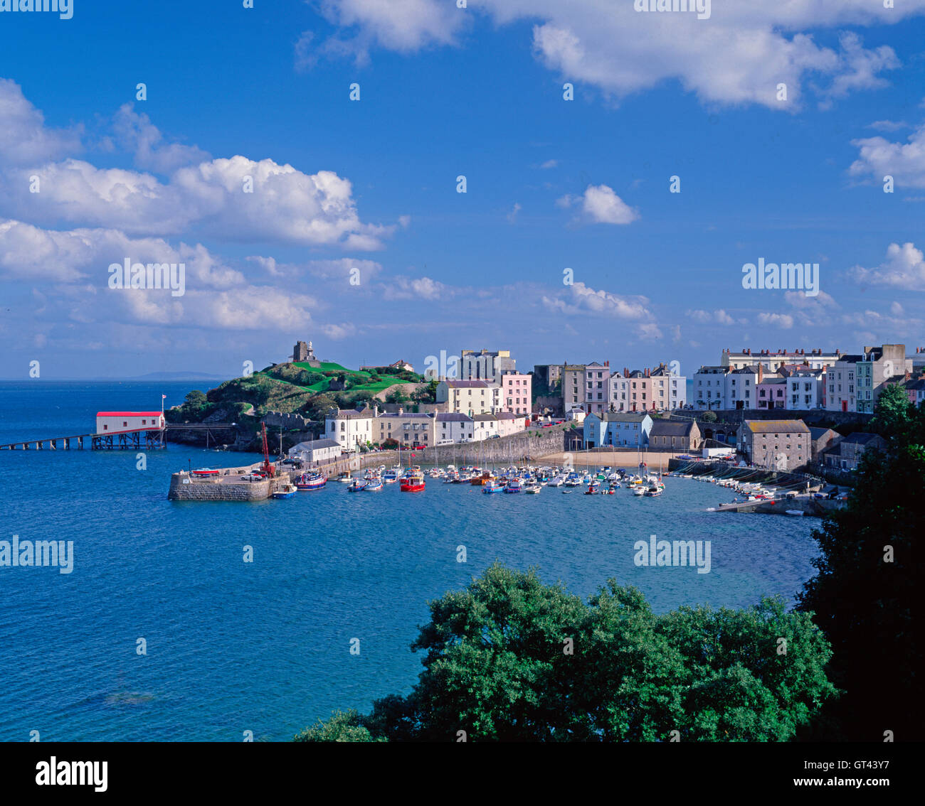 Tenby porto e città, Pembrokeshire, Wales, Regno Unito Foto Stock