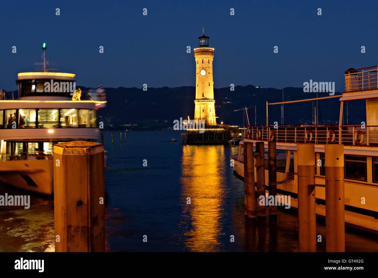 Nuovo faro costruito nel 1856 a Lindau sul Lago di Costanza, Bodensee, Svevia, Baviera, Germania, Europa Foto Stock