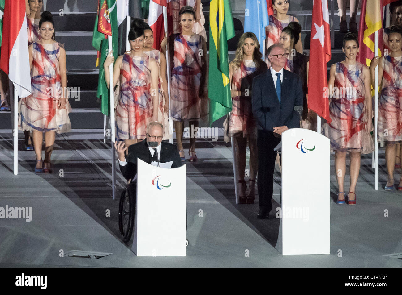 RIO DE JANEIRO, RJ - 07.09.2016: apertura PARALIMPÍADA 2016 - Presidente Philip Craven Comitato paralimpico e il presidente del Comitato brasiliano Carlos Arthur Nuzman durante la cerimonia di apertura del Paralimpíada 2016, tenutasi al Maracanã Stadium. (Foto: Celso Pupo/Fotoarena) Foto Stock