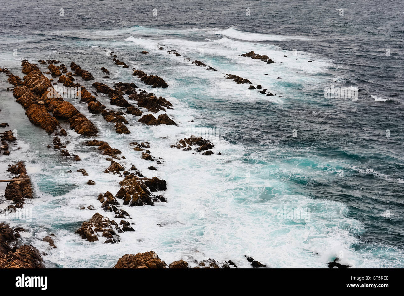 Mossel Bay sorge sulla costa dell'Oceano Indiano del Sud Africa e fa parte della Garden Route. Foto Stock