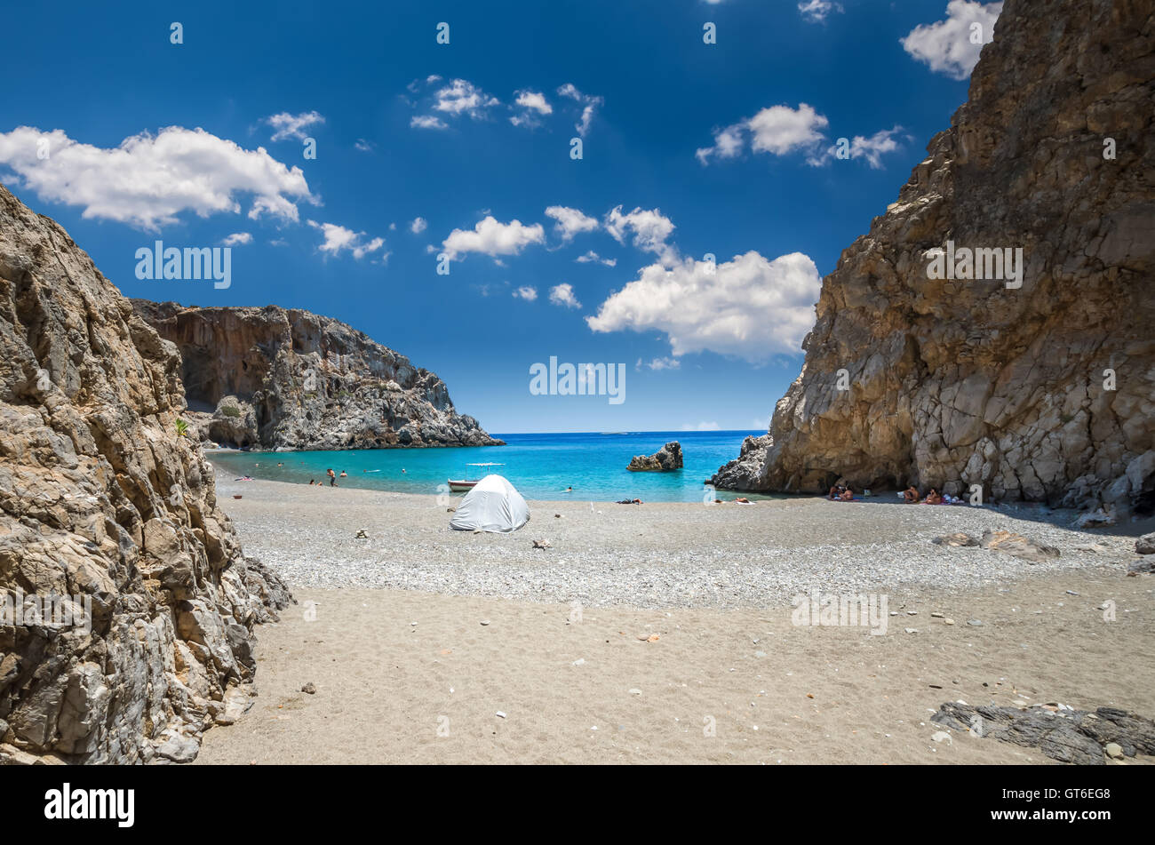 Agiofarago beach, Creta, Grecia. Agiofaraggo è una delle più belle spiagge di Creta. Esso è circondato da scogliere. Foto Stock