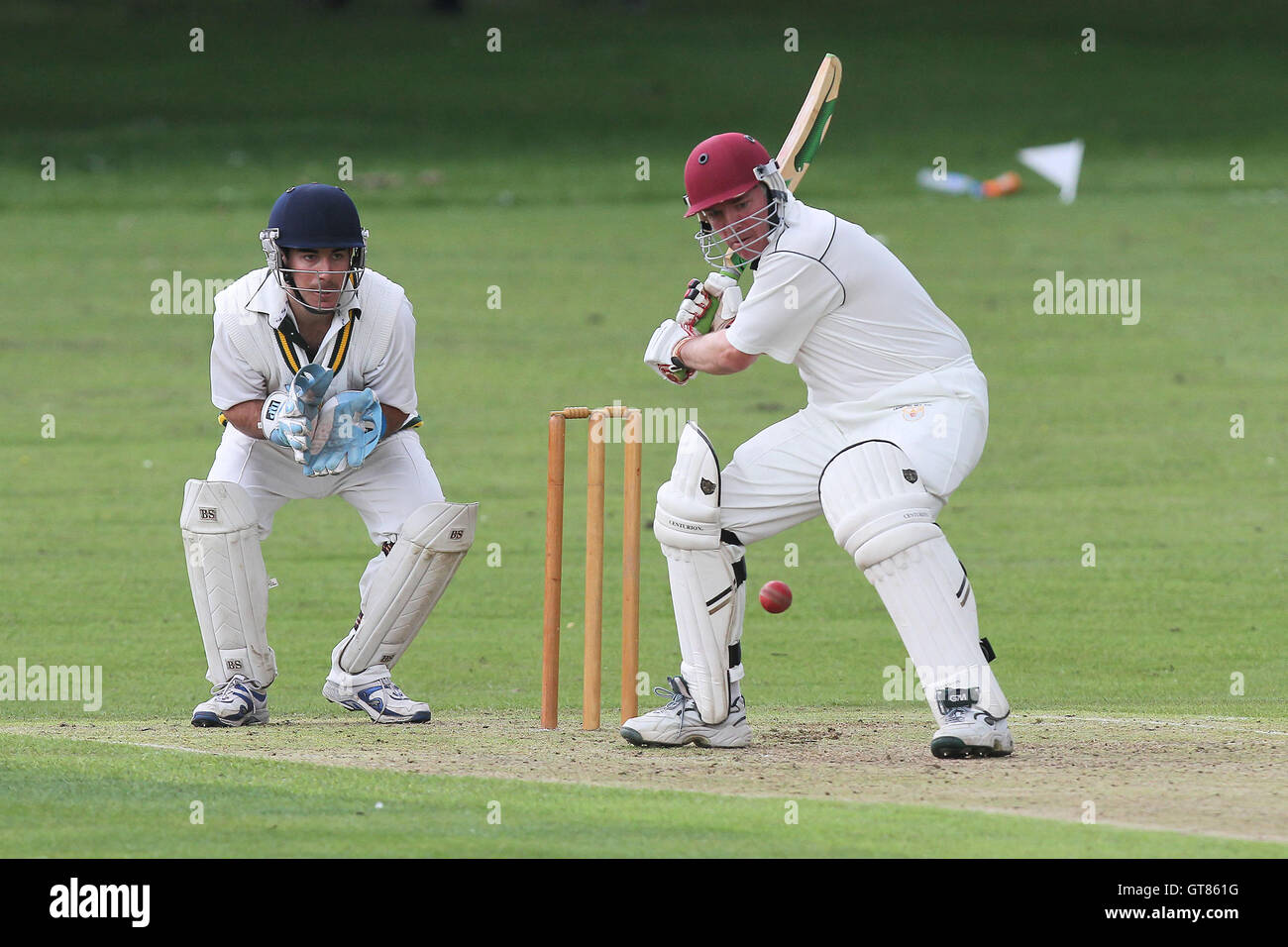 Harold Wood CC vs Leigh-on-Sea CC - Essex Cricket League a Harold Wood Park - 23/06/12 Foto Stock