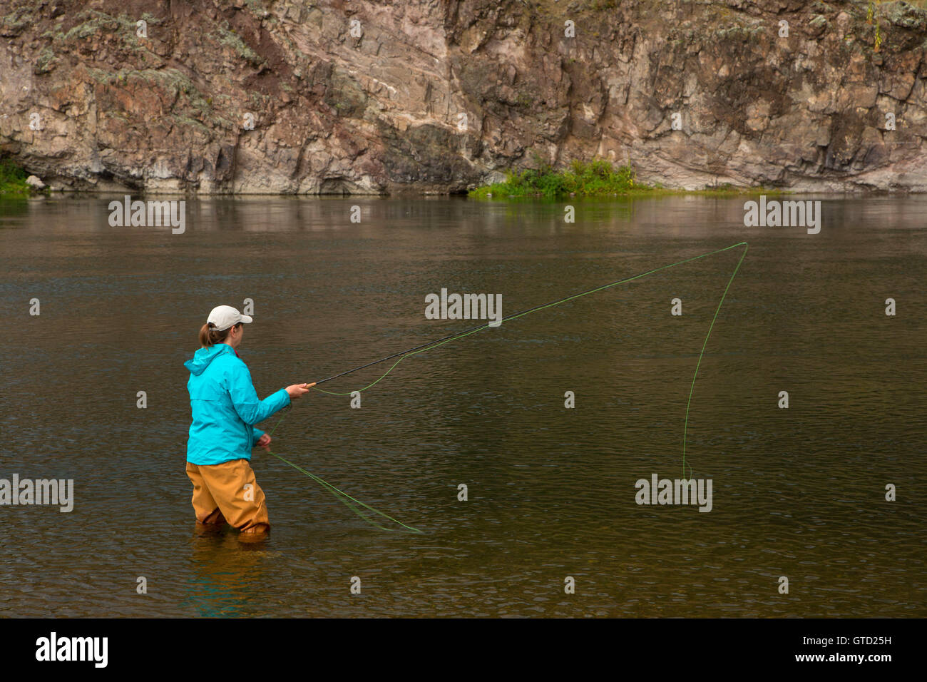 Pesca a Mosca il fiume Missouri, nonostante le colline di pesca sito di accesso, Montana Foto Stock