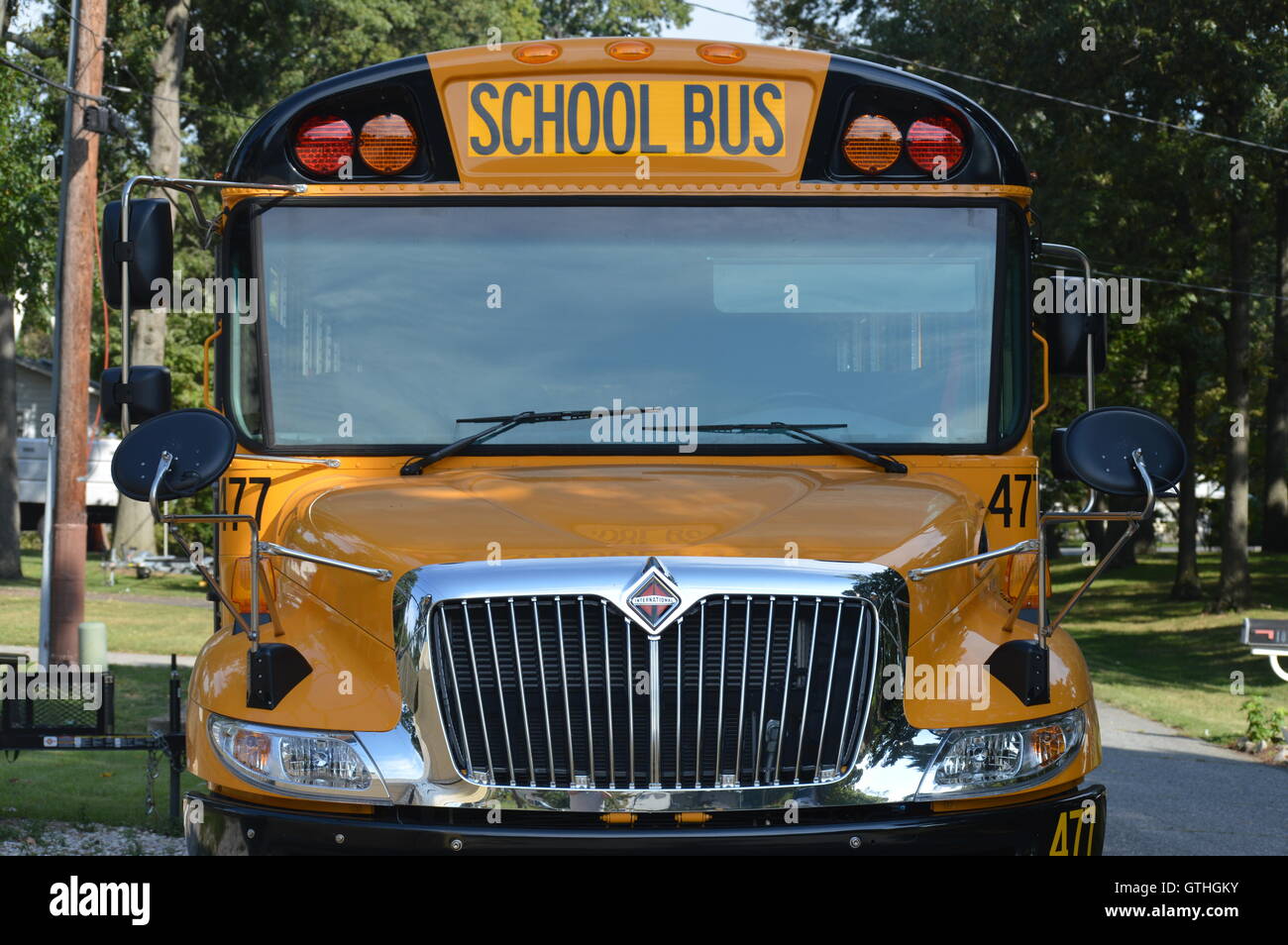 Vista frontale del bus di scuola di Pasadena, Anne Arundel County, Maryland, USA a settembre, Foto Stock