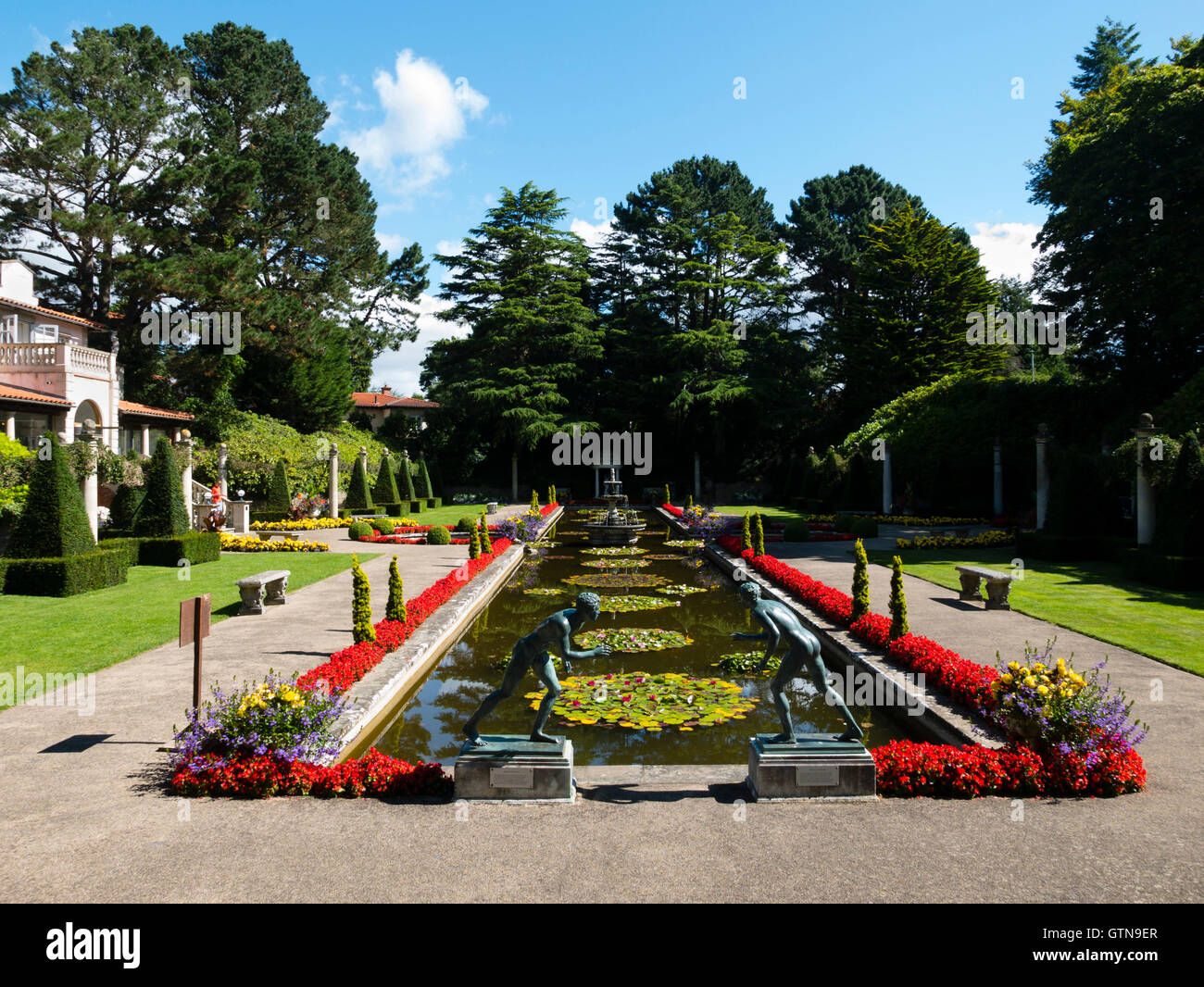 Il giardino italiano, Compton Acres, Poole, Dorset, Inghilterra, Regno Unito. Foto Stock