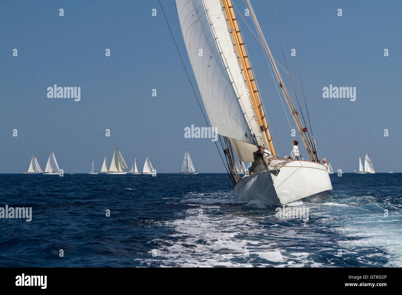 Imperia, Italia. 9 Sep, 2016. Il sailing yacht 'Moonbeam IV' durante la crociera Vele d'Epoca, un classico yacht concorso indetto ogni due anni ad Imperia (Italia). Foto Stock