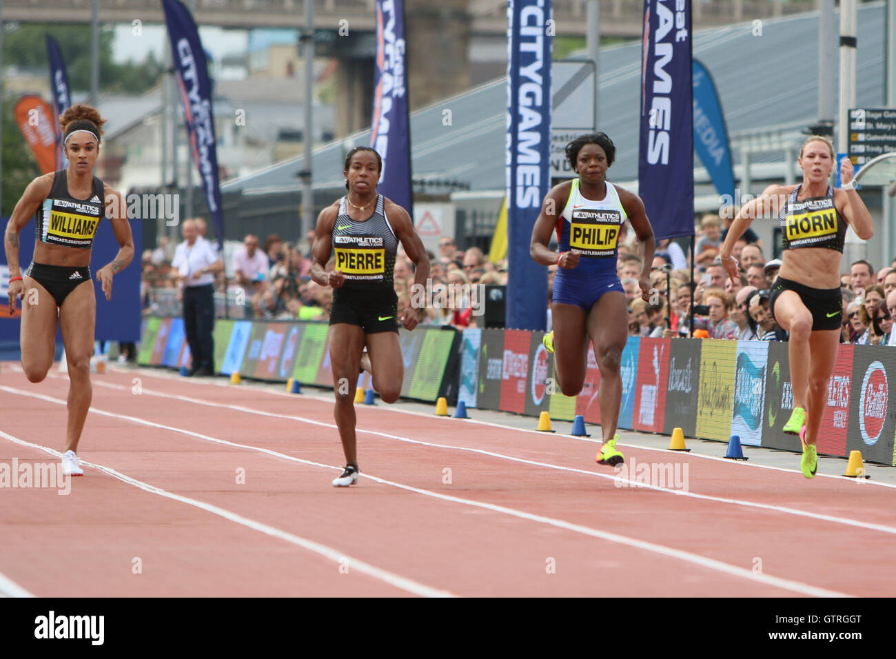 Newcastle, Regno Unito. Decimo Sep, 2016. 10 settembre 2016. Carina Horn occupa un posto di primo piano nell'womens 100m gara. Credito: Dan Cooke/Alamy Live News Foto Stock