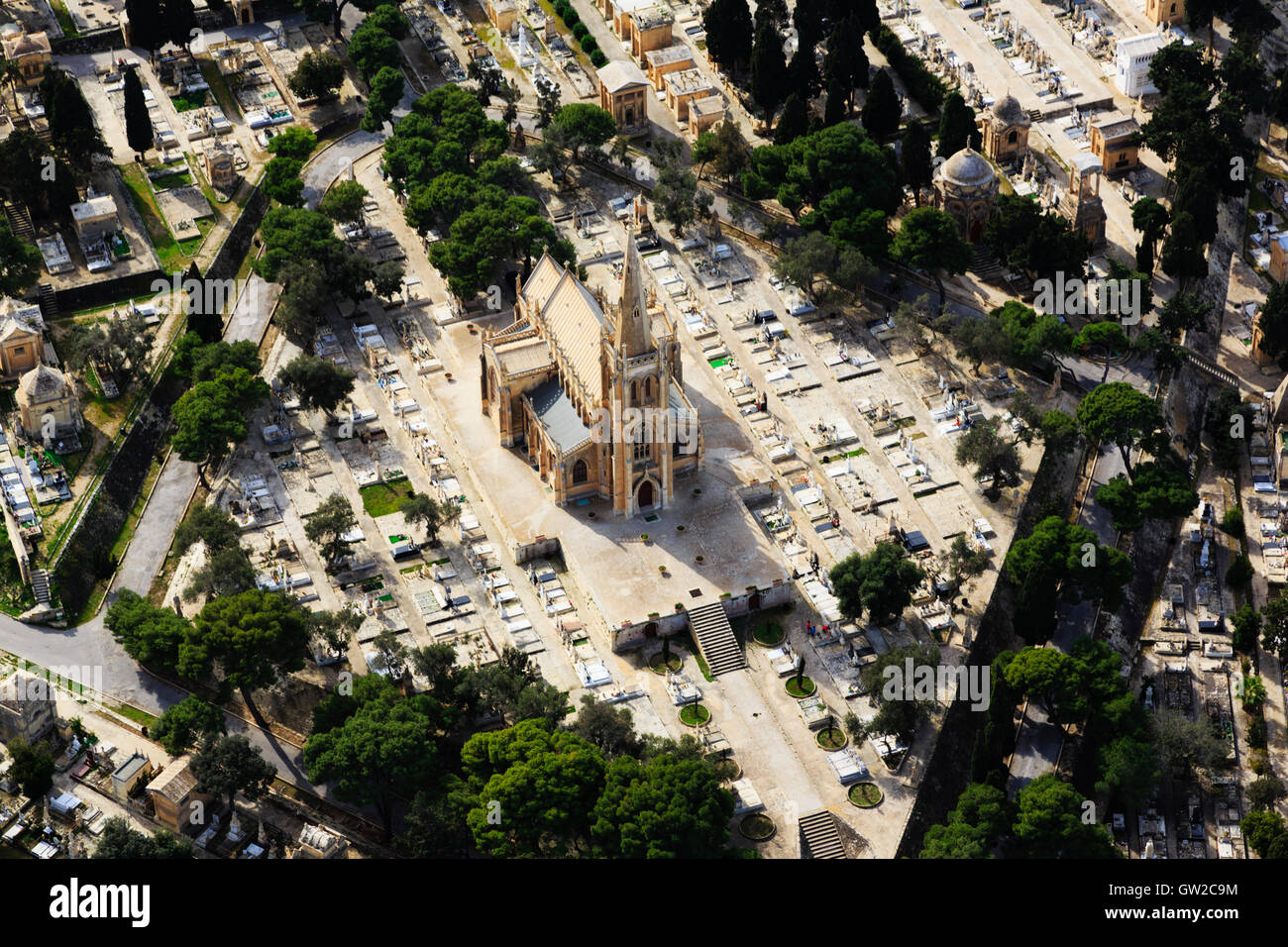 Vista aerea di Santa Maria Addolorata cimitero, Paola, Malta Foto Stock