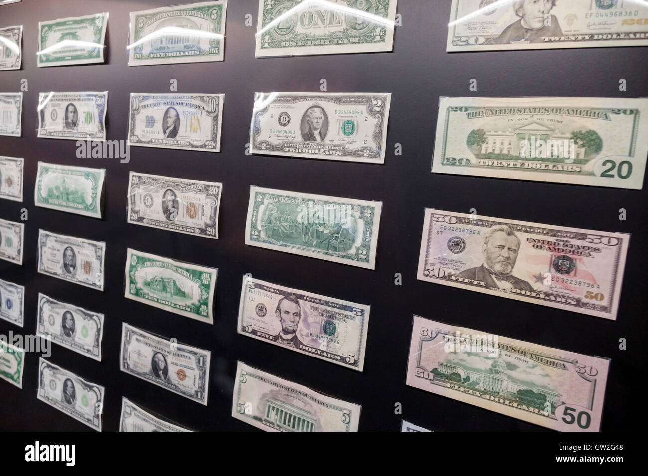New York City,NY NYC Lower Manhattan,Financial District,Wall Street,Museum of American Finance,American Financial History,America in Circulation,curre Foto Stock
