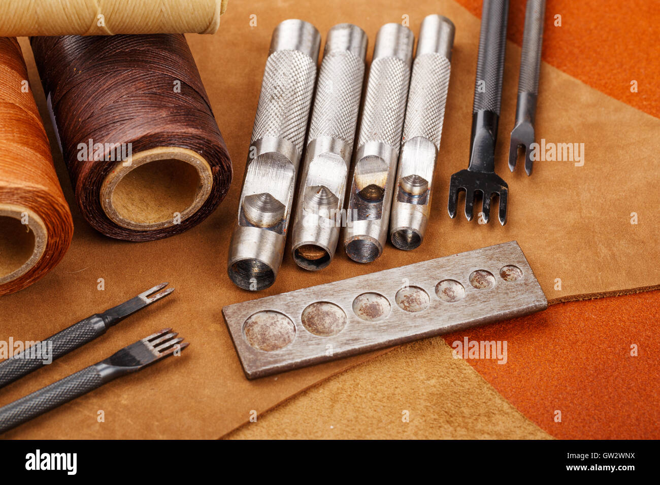 In casa artigianali in pelle utensile e accessori Foto Stock