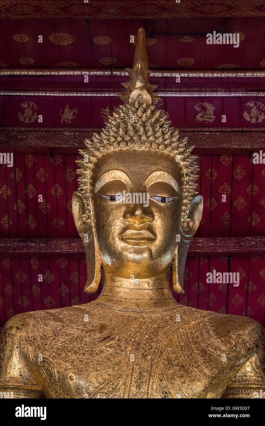 Testa di Buddha, Wat Mai tempio, Luang Prabang, Laos Foto Stock