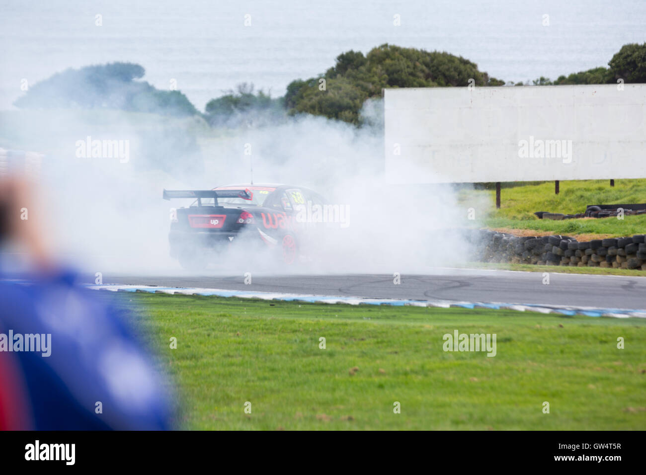 MELBOURNE/AUSTRALIA - 9-11 Settembre 2016: Racecars andando per il podio al round 6 del Shannon i cittadini a Phillip Island GP via in Victoria, Australia - 9-11 Settembre. Foto Stock