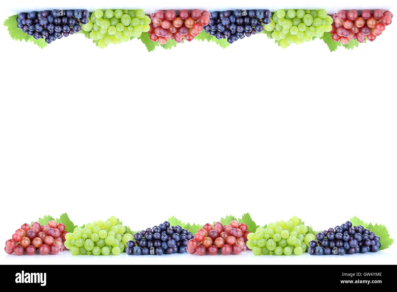 Uve rosso verde blu Frutta Frutta fresca isolato su uno sfondo bianco copyspace spazio copia Foto Stock