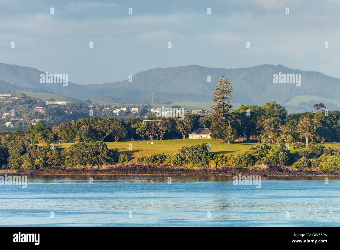 La Waitangi Treaty Grounds è il luogo dove i capi Maori prima firmato il loro accordo con la corona britannica nel 1840 Foto Stock