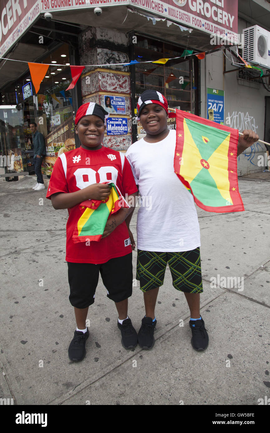 Caraibi Kiddie Parade prende il via il Carnevale Caraibico oltre il weekend della Festa del Lavoro che conduce fino al Labor Day West Indian Parade lungo la Eastern Parkway a Brooklyn, New York. Foto Stock