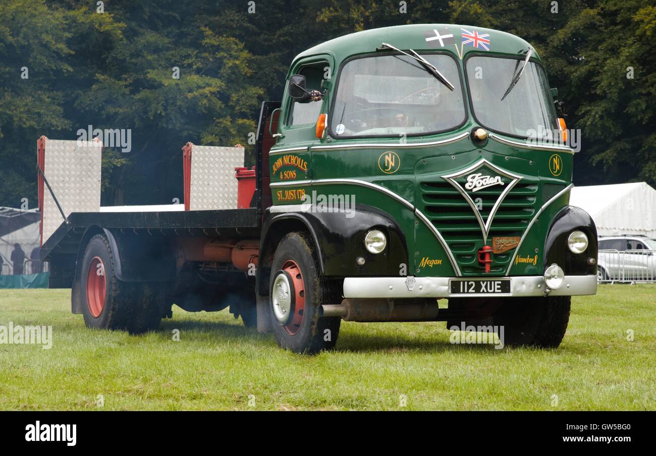 Carrello Foden, flat bed , autocarro verde Foto Stock