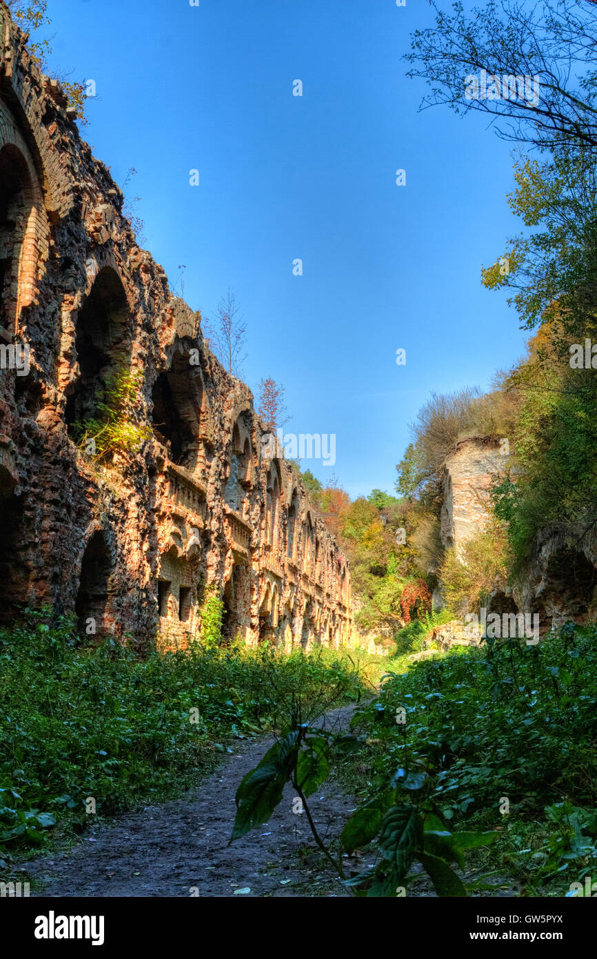 Rovine dell antico fortilizio Tarakanov, distretto di Dubno, regione di Rivne, Ucraina. Foto Stock