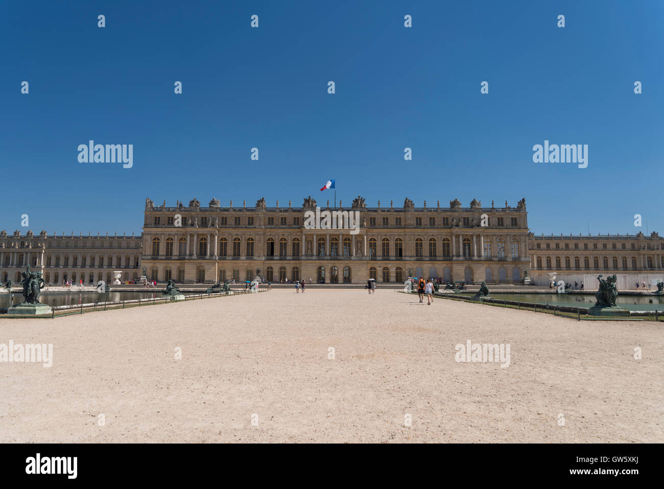 A metà estate presso il Palazzo di Versailles Château de Versailles, Île-de-France, Francia Foto Stock