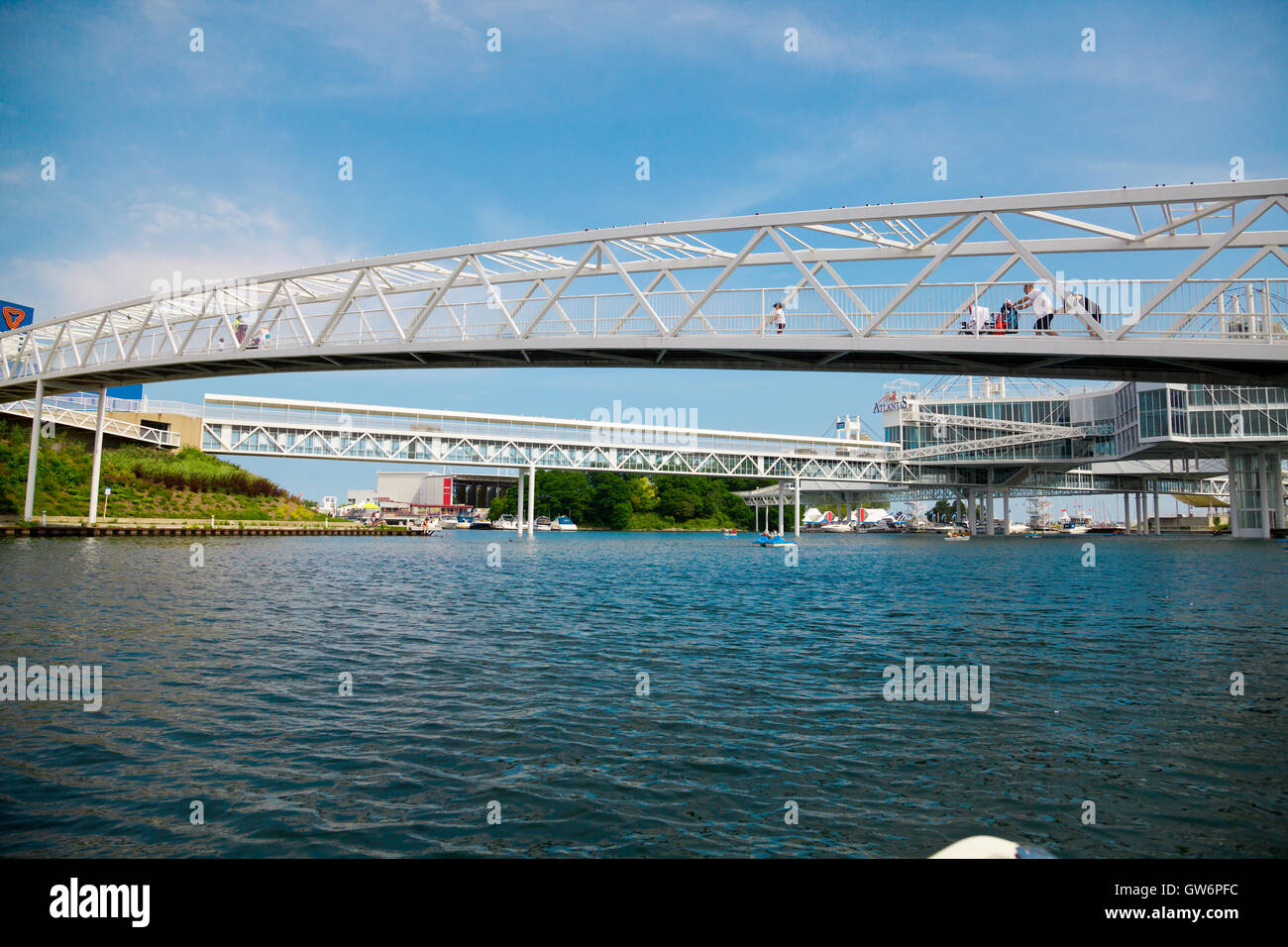 Ontario Place, Toronto Canada come visto da sotto Foto Stock