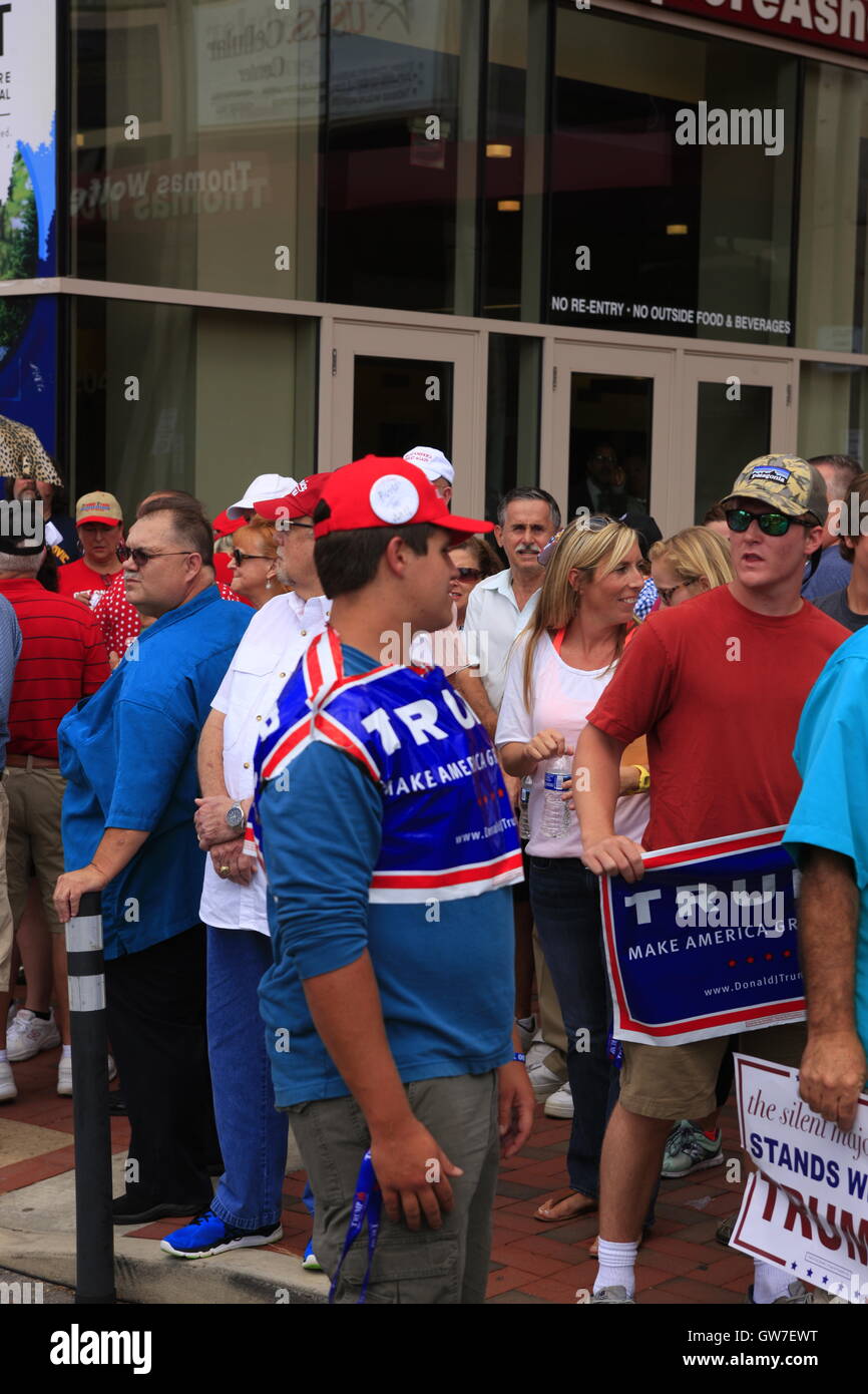 Trump Anti-Donald marzo in Asheville, North Caroilna. Foto Stock