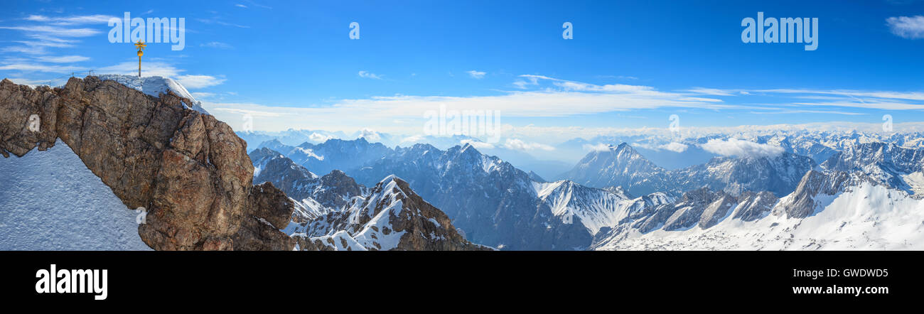 Zugspitze top del panorama Germania Foto Stock