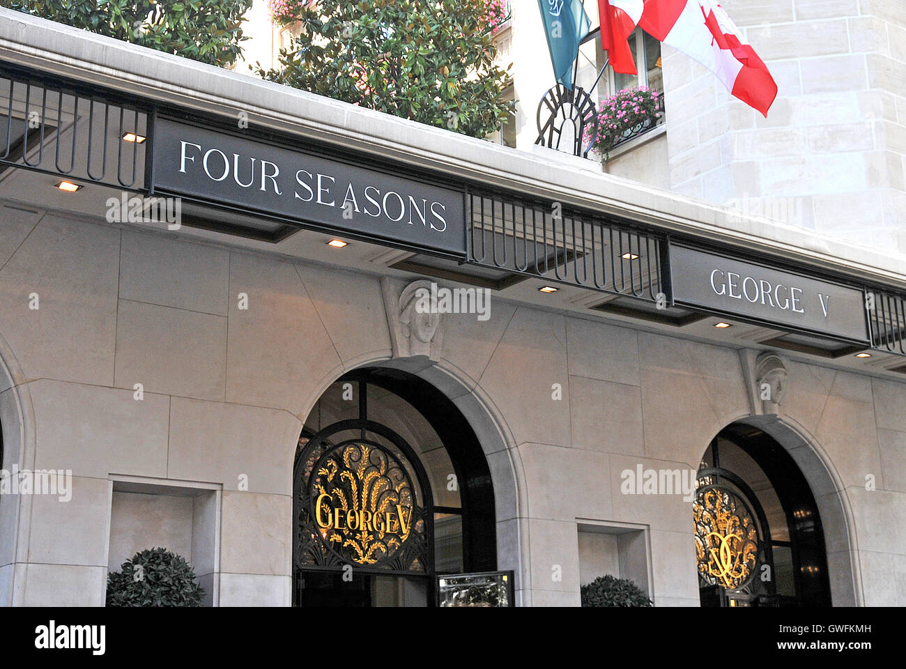 Geoge V hotel Four Seasons Paris Francia France Foto Stock