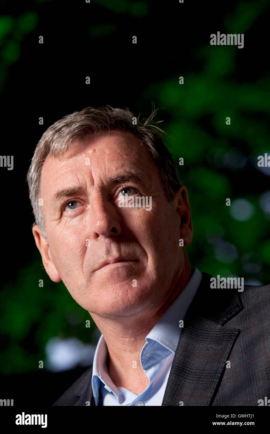 Patrick Joseph "" Packie Bonner, la Irish ex portiere di calcio per Celtic e autore, a Edinburgh International Book Festival. Edimburgo, Scozia. 29 Agosto 2016 Foto Stock