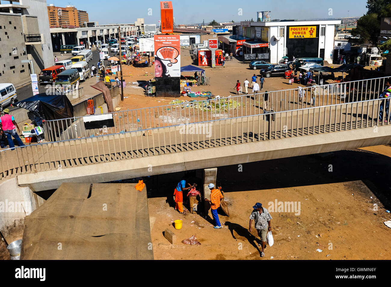 Marketplace. Soweto è un sobborgo di Johannesburg, Sud Africa, breve per South Western Township. Un simbolo della rivolta contro l apartheid. Foto Stock