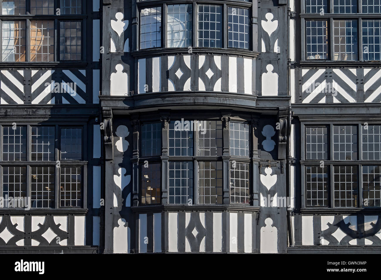 Dettaglio del telaio di legno righe medievale, Chester, Cheshire, Inghilterra, Regno Unito Foto Stock