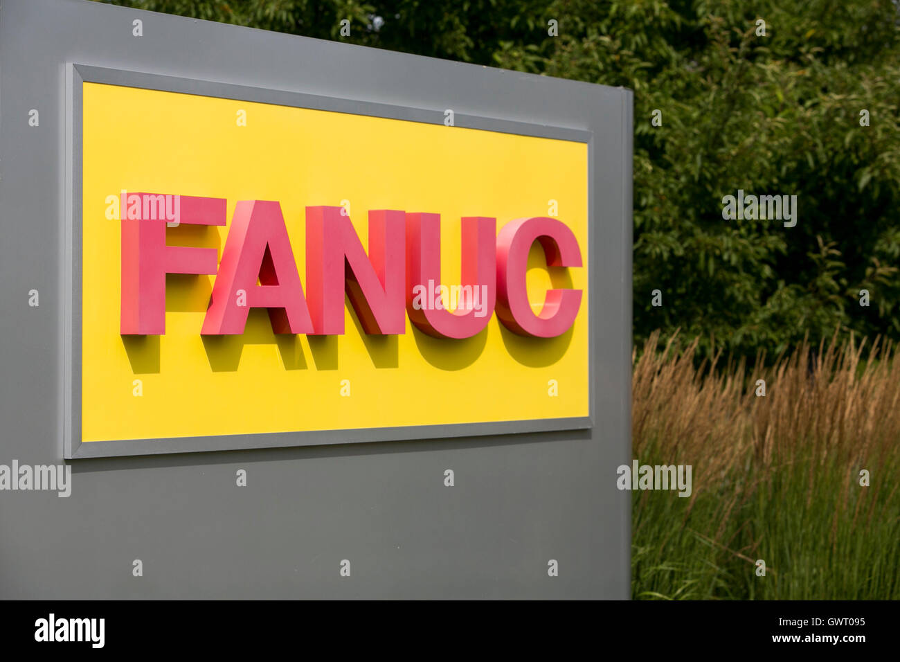 Un segno del logo al di fuori di una struttura occupata dai Fanuc America Corporation in Rochester Hills, Michigan, il 17 luglio 2016. Foto Stock