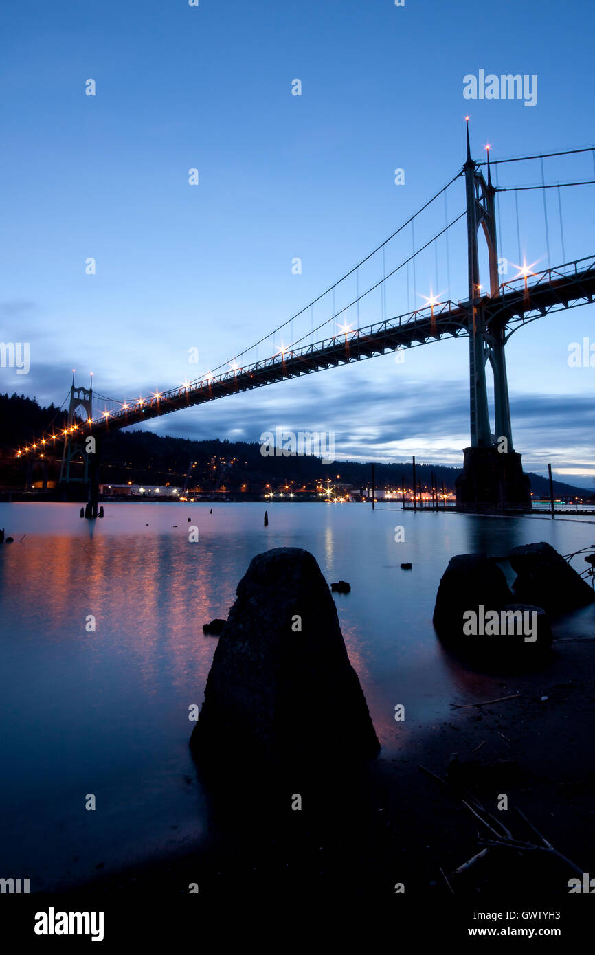 St Johns Bridge, Portland, Oregon, Stati Uniti d'America Foto Stock