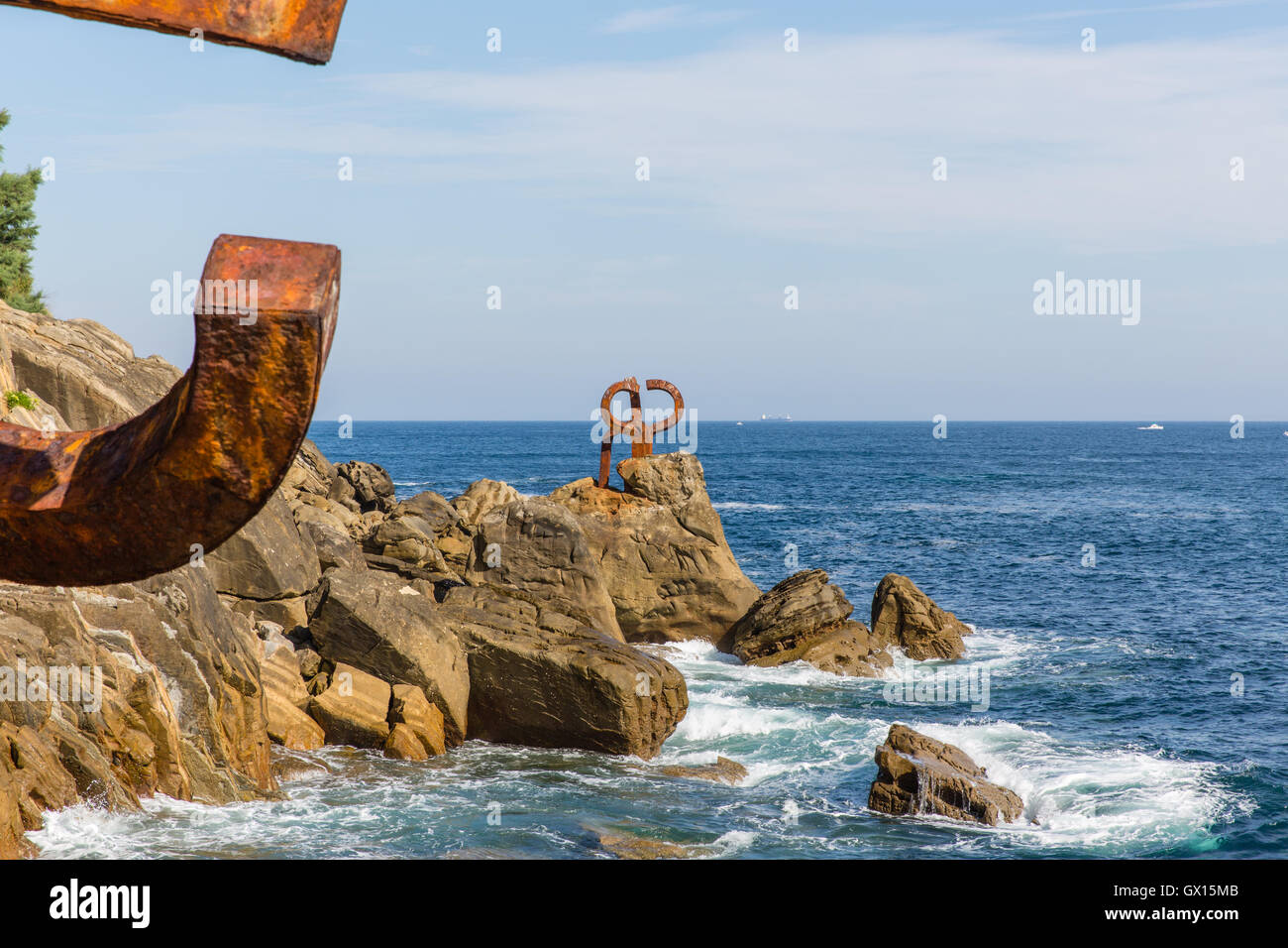 Scultore Eduardo Chillida e architetto Luis Peña Ganchegui Peine del Viento (vento pettine) Foto Stock