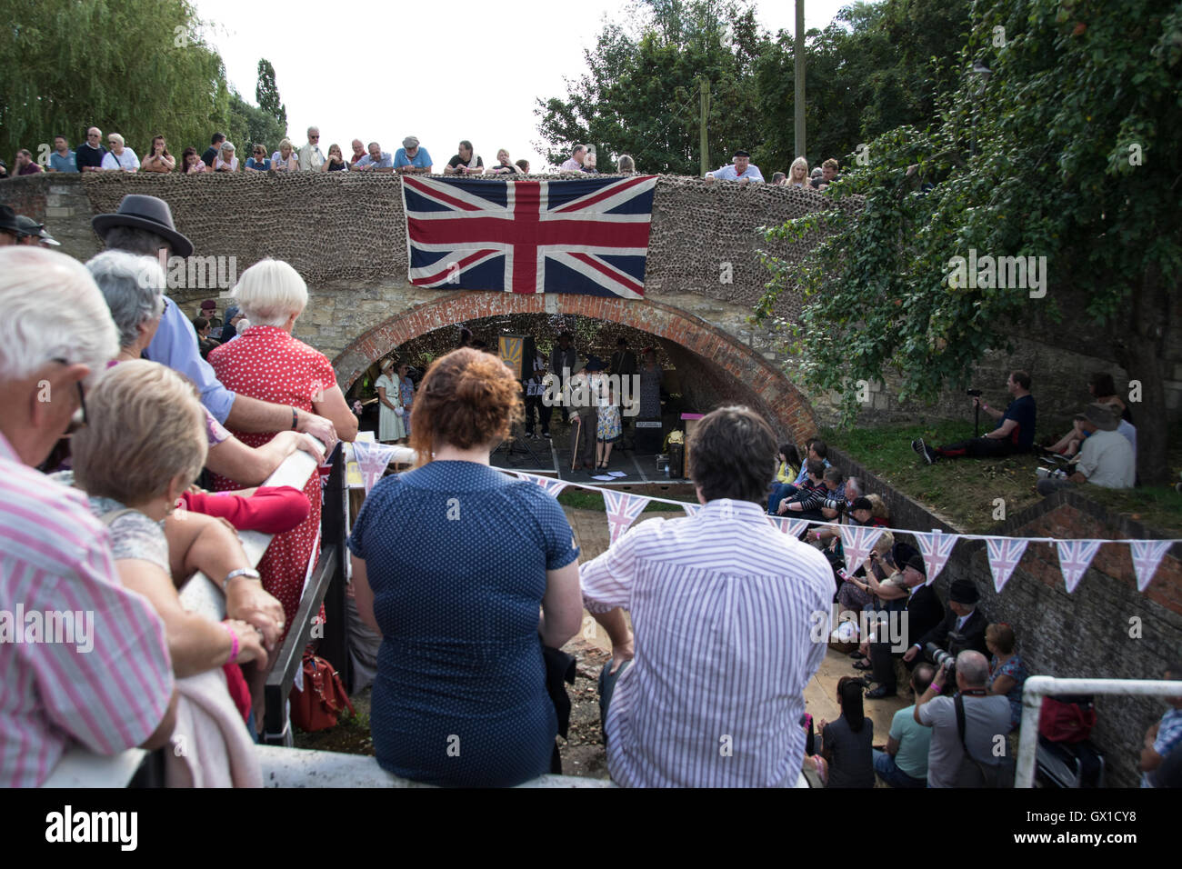 Stoke Bruerne Grand Union Canal village in guerra 2016 Foto Stock