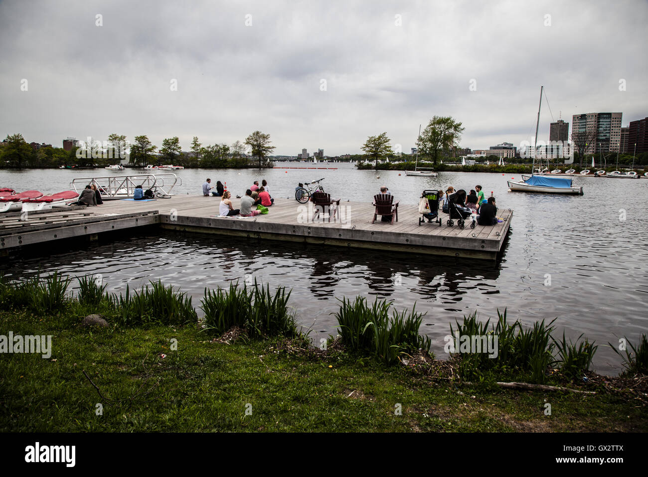Per coloro che godono della vista sul fiume Charles, Boston Foto Stock