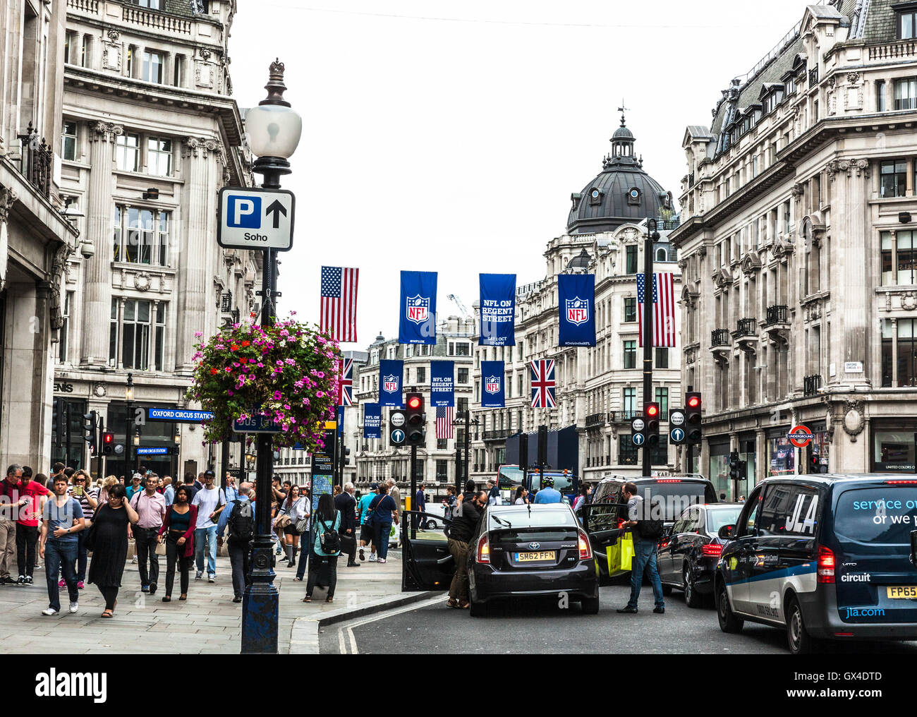 Regents Street scene, Londra, Inghilterra, Regno Unito. Foto Stock