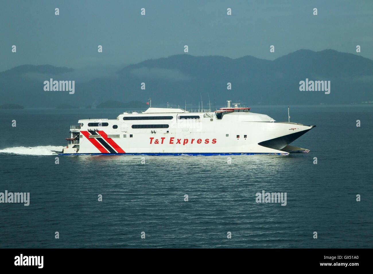 T&T Express alta velocità inter-island ferry catamarano di Trinidad e Tobago, dei Caraibi Foto Stock