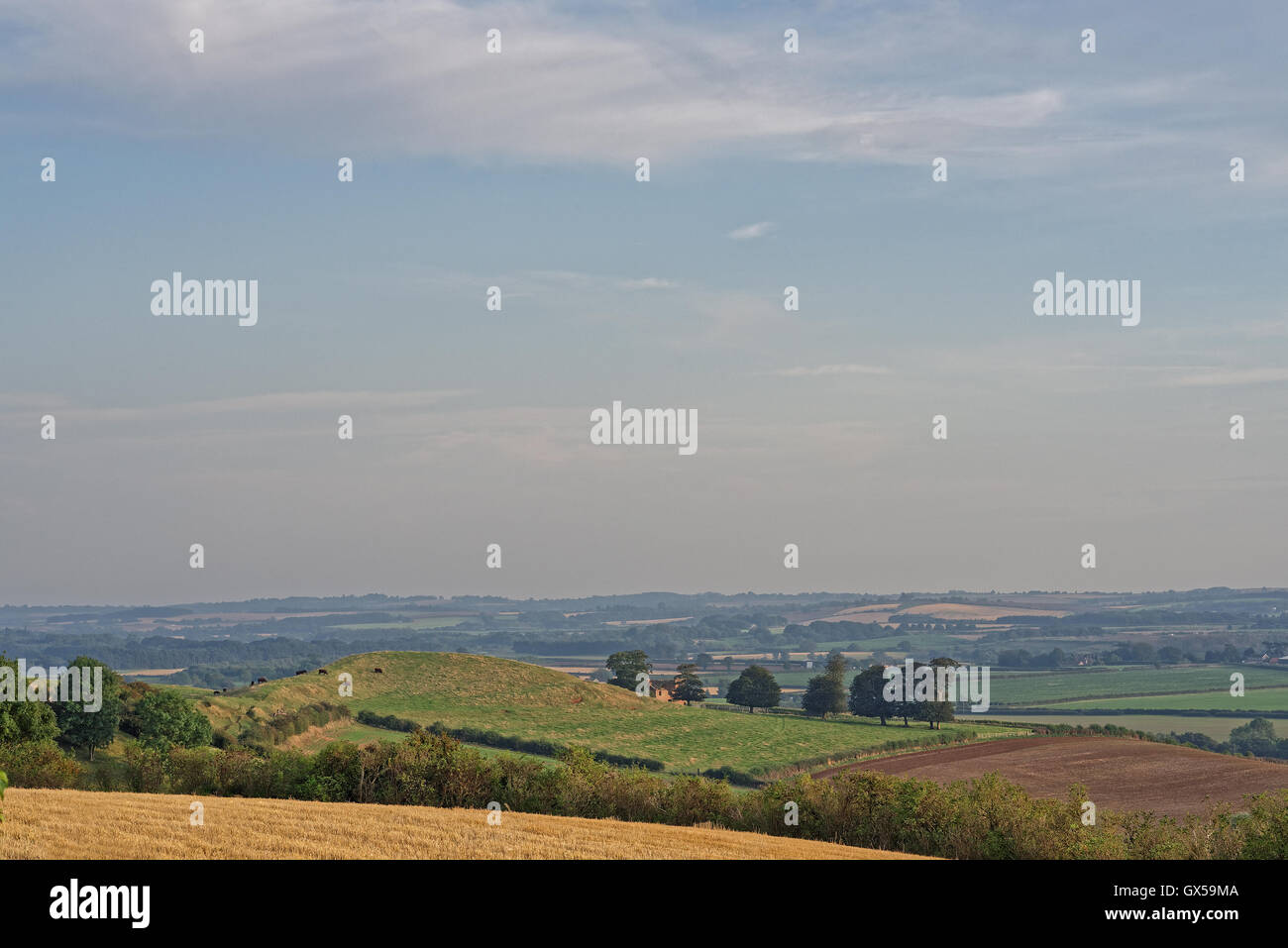 Vista panoramica sulle colline del Lincolnshire Wolds,UK, con un inizio autunno la nebbia Foto Stock