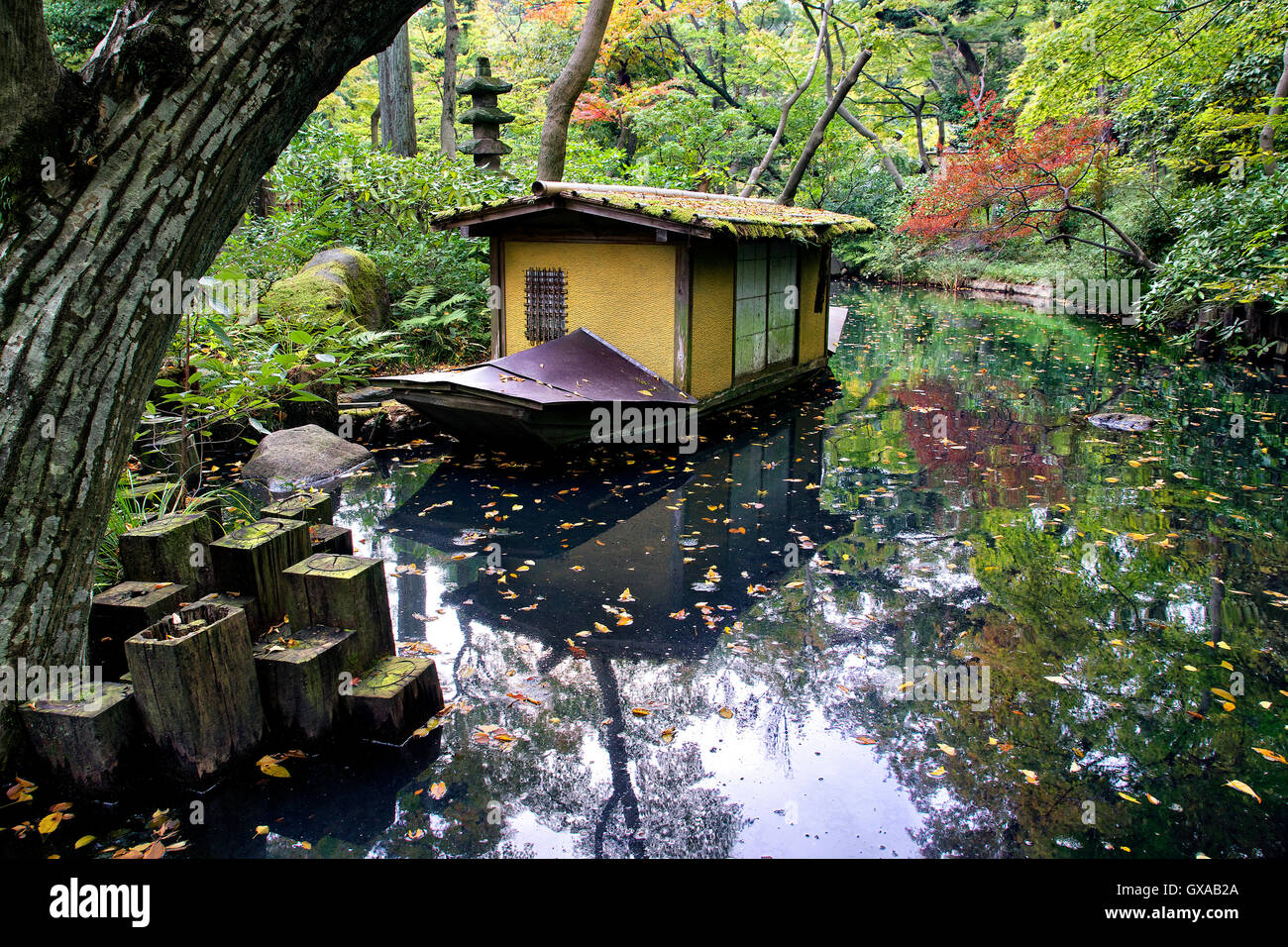 Giappone, isola di Honshu, Kanto, Tokyo, i giardini di Nezu museum. Foto Stock