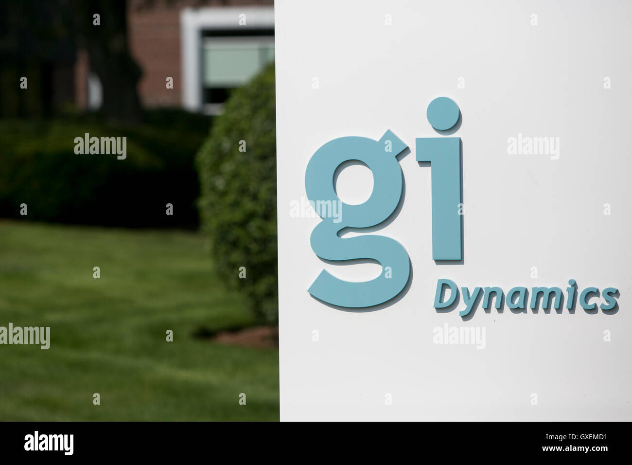 Un segno del logo al di fuori di una struttura occupata dal GI Dynamics in Lexington, Massachusetts, il 13 agosto 2016. Foto Stock