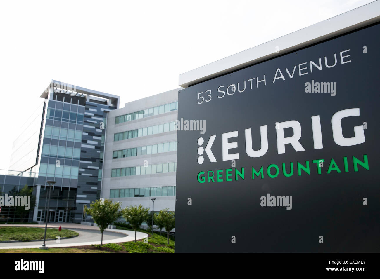 Un logo segno al di fuori della sede di Keurig Montagna Verde a Burlington, Massachusetts, il 13 agosto 2016. Foto Stock