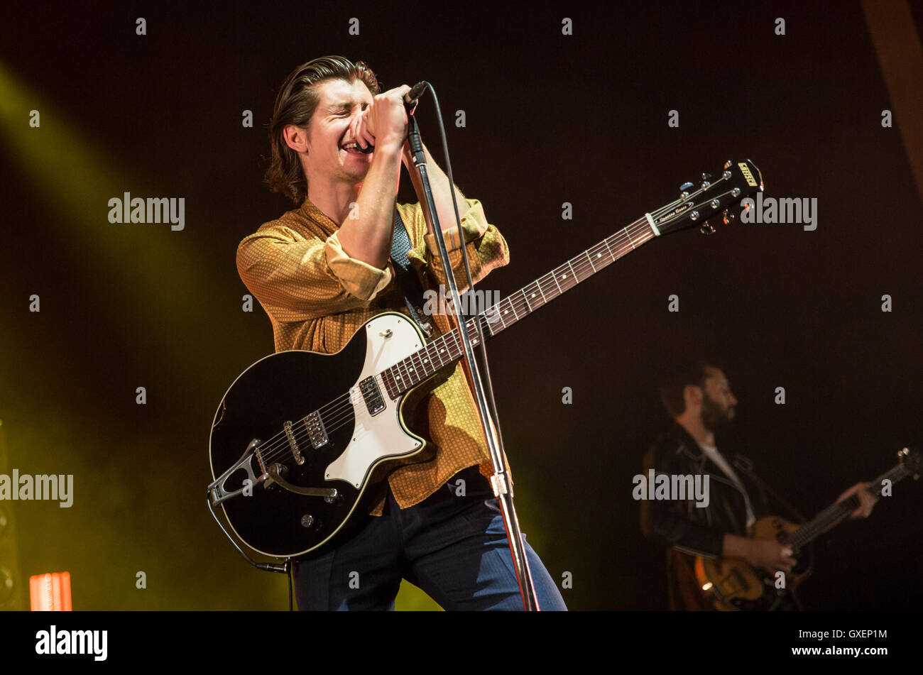 L'ultima ombra burattini esibirsi in concerto presso il Centro Internazionale di Bournemouth, con supporto da Gaz Coombes dotate: Alex Turner dove: Bournemouth, Regno Unito quando: 13 Lug 2016 Foto Stock